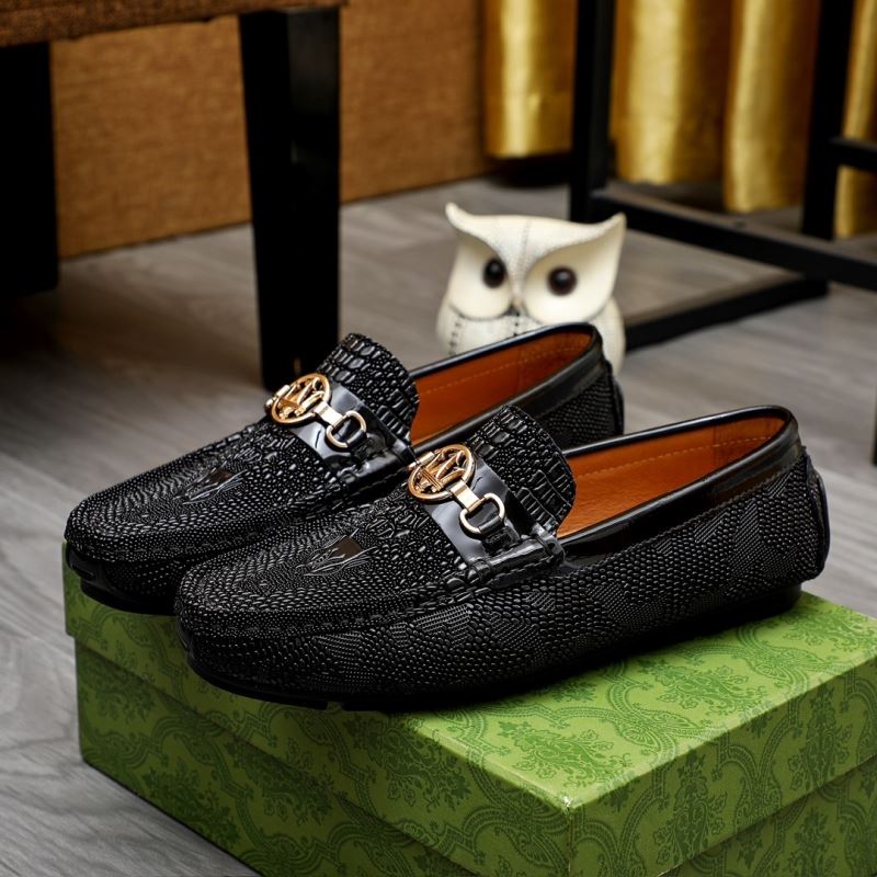 G*u*i leather shoes